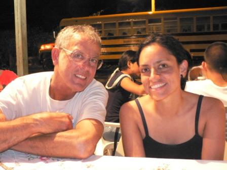 Andrea Morales - coordinadora del curso, junto a Bill Hilton.